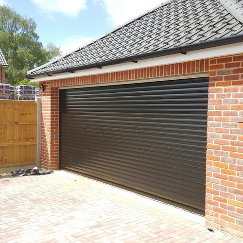 Exactly what are the various kinds of insulated roller garage doors?