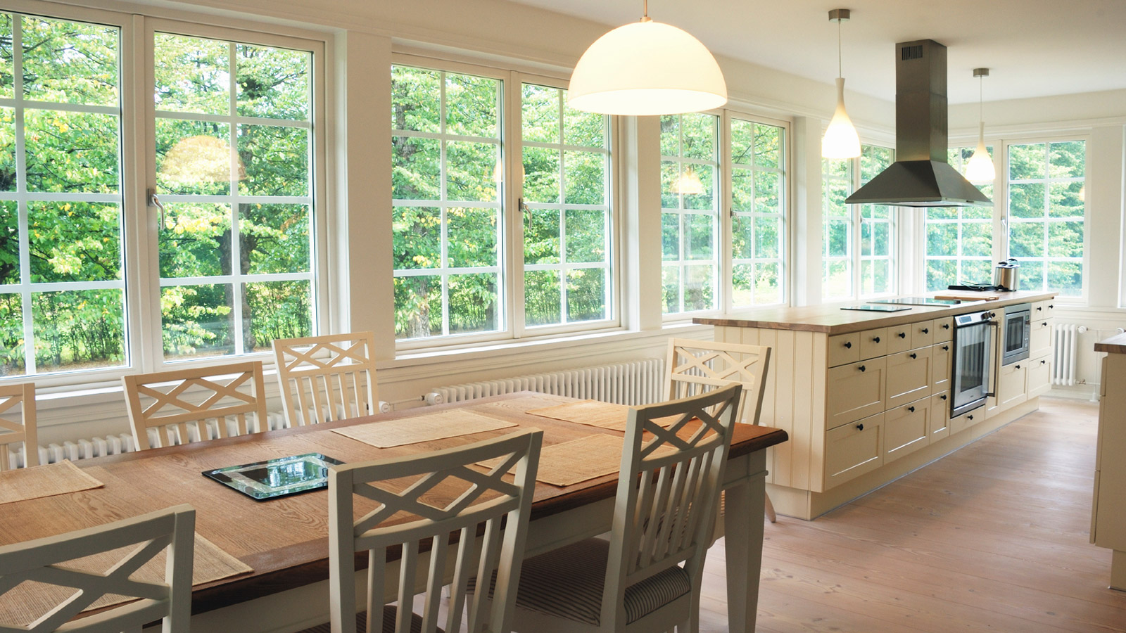 What are the benefits of replacing windows?